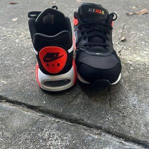 Men’s Nike Airmax size 11